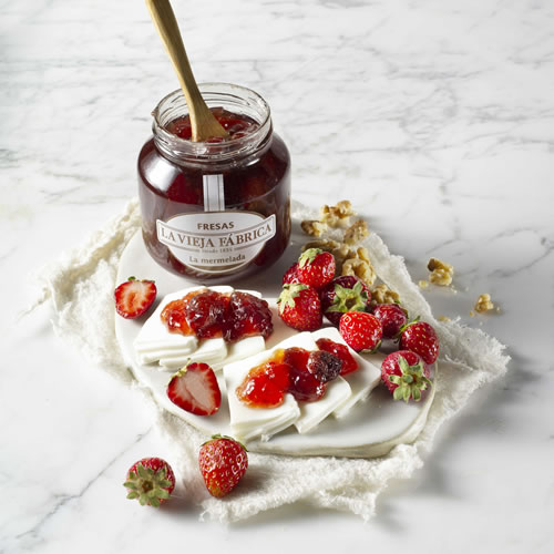 Mermelada de Fresas La Vieja F&aacute;brica en DisfrutaBox Flowers Sound